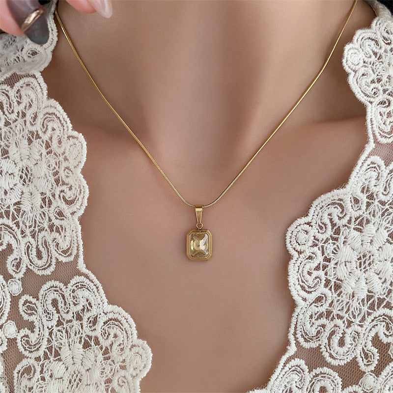 Aurora Borealis 18k Natural Emerald Necklace for Women, Charm Necklace, Dainty Green Gemstone Necklace ,simple emerald necklace, emerald pendant necklace ,dainty emerald necklace