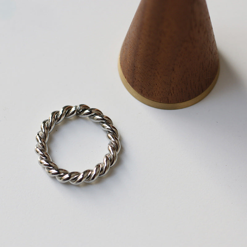 twisted ring,18k Gold Twist Ring, Dainty Stacking Ring, Gold Twisted Ring, Spiral Ring, Gold Rings For Women, Delicate Ring, Gift For Her