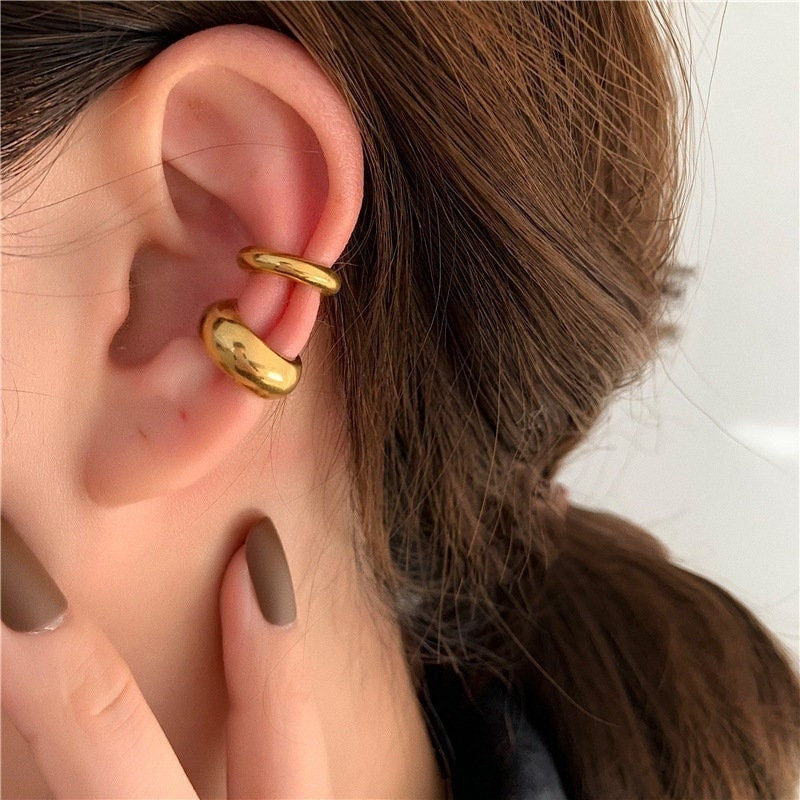 18K GOLD FILLED Ear Cuff, Gold Ear Cuff, No Piercing Cuff, Conch Earring, Gold Conch Hoop, No Piercing Earrings, Conch Cuff LATUKI