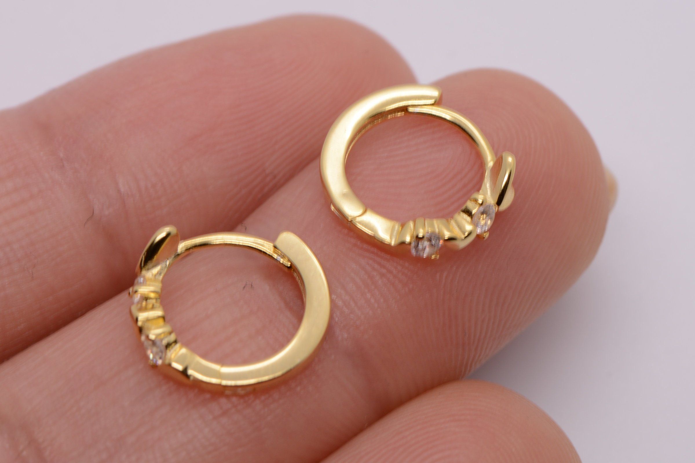 925 Sterling silver, Baby heart hoops,Dainty hoops, Minimalistic style, tiny mini hoops, cartilage hoops, everyday wear, cz diamond LATUKI