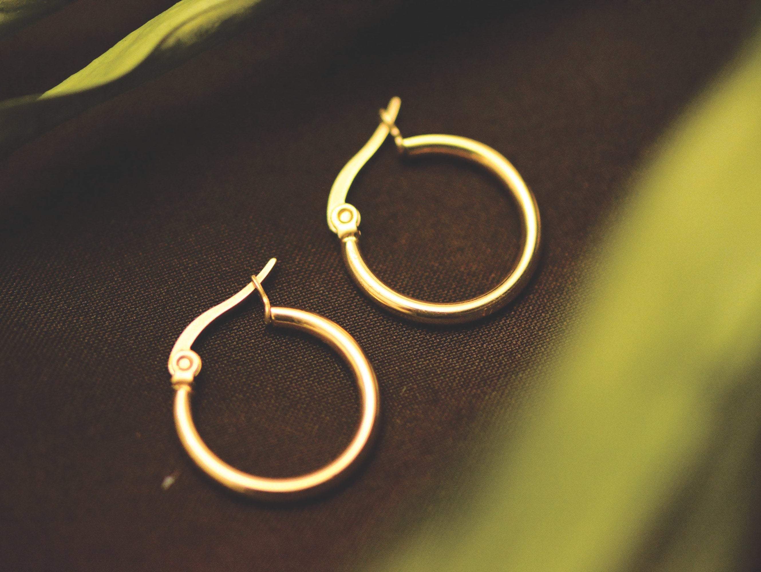 Abel Classic Gold Hoop Earrings LATUKI