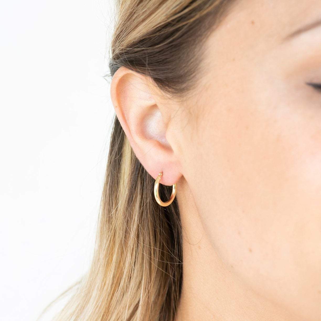 Abel Classic Gold Hoop Earrings LATUKI