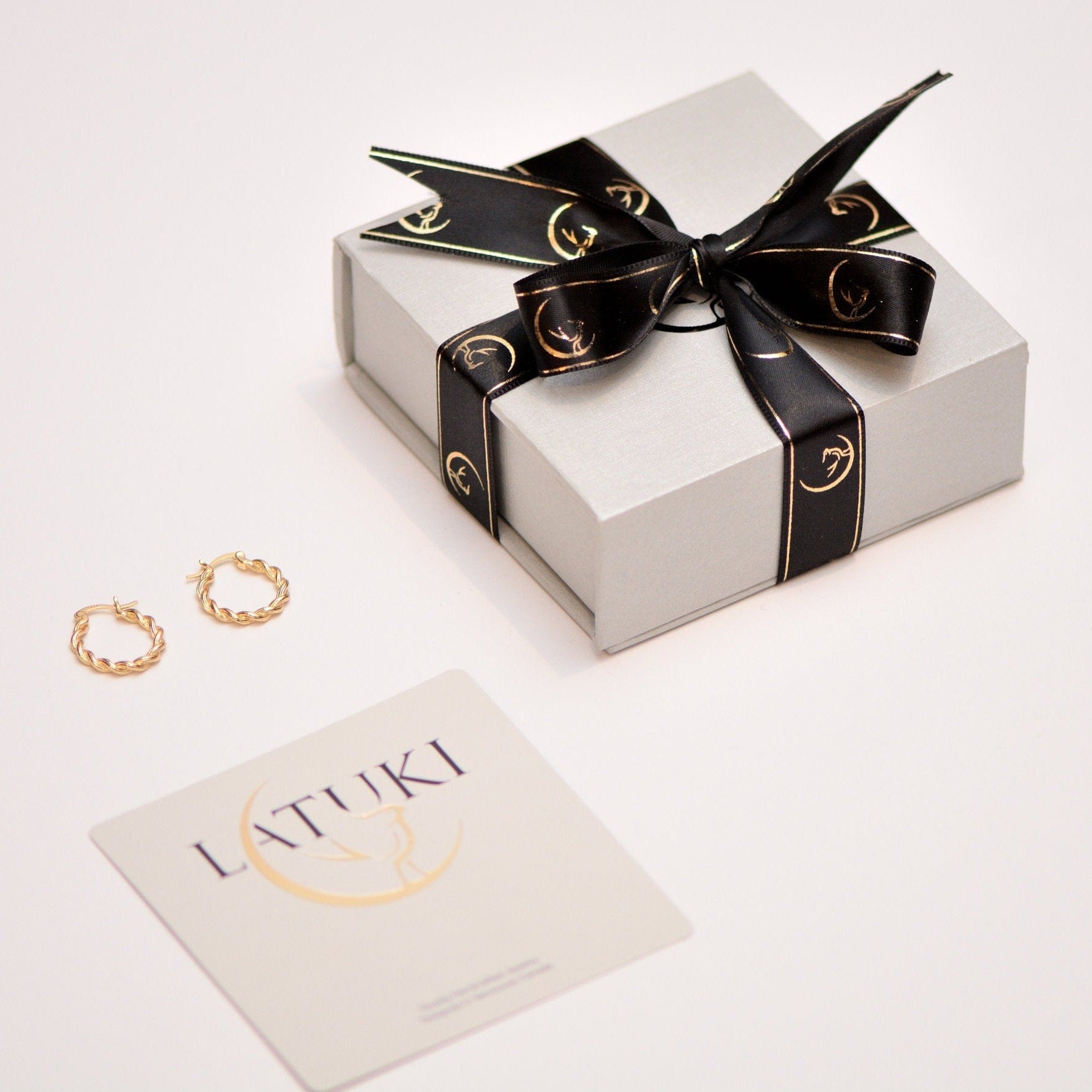 Abi 1.5 CT Pear Moissanite Necklace LATUKI