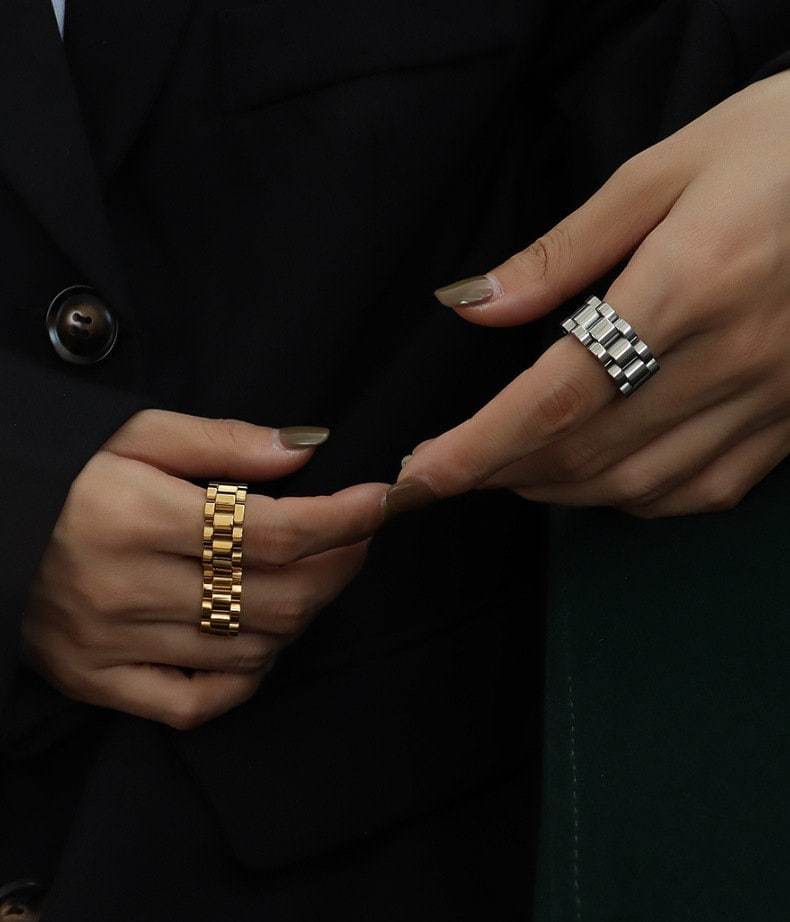 Chunky Chain Ring, Loose Chain Ring, 18K Gold Filled Ring, Statement Ring, Gold Ring, Bold Ring, Chain Ring, Gift For Her, Silver Ring LATUKI