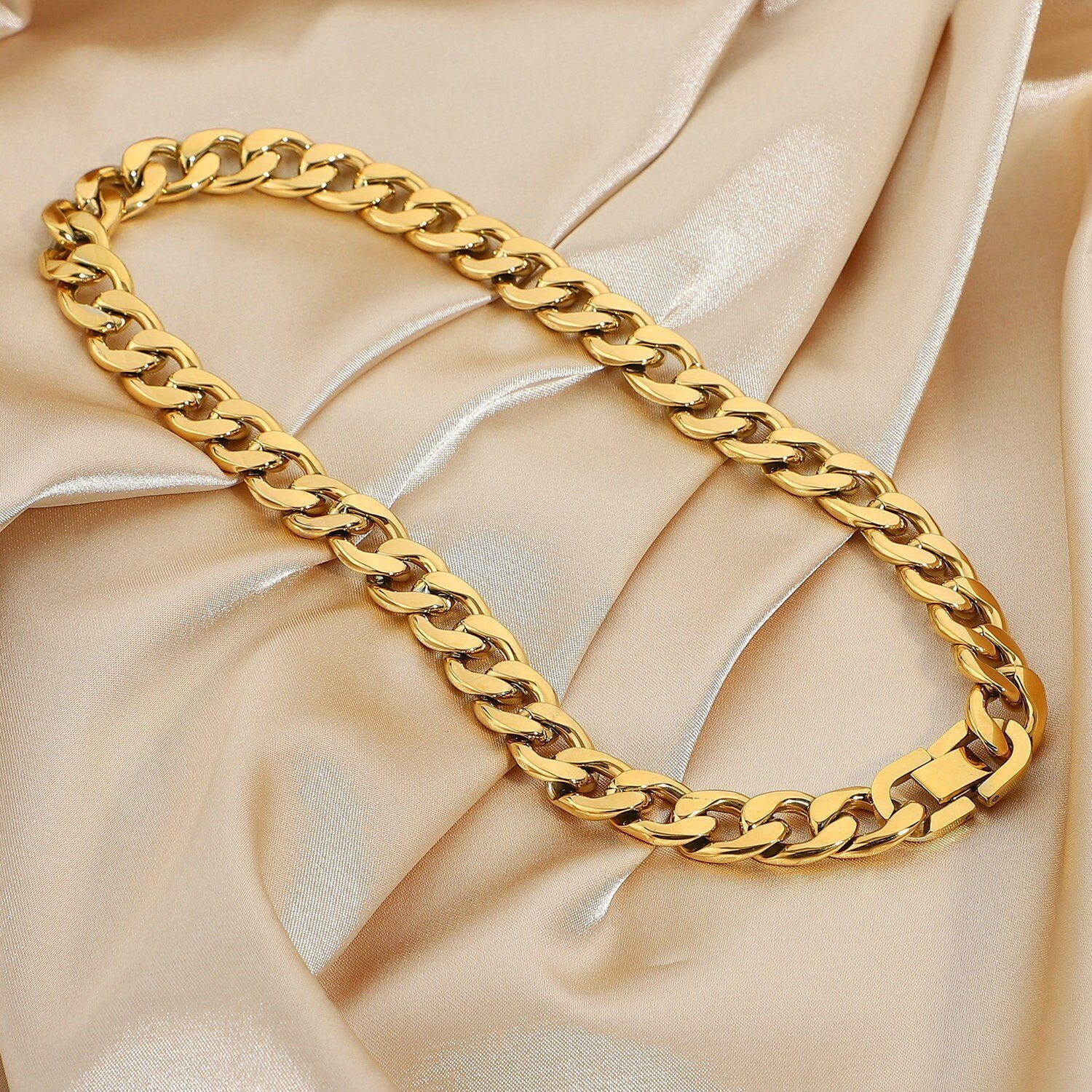 Chunky Cuban Chain GOLD FILLED Necklace, Curb Chain Necklace, 18K Gold Chain Necklace, 12mm Thick Chain, Chain Necklace, Layered Necklace. LATUKI