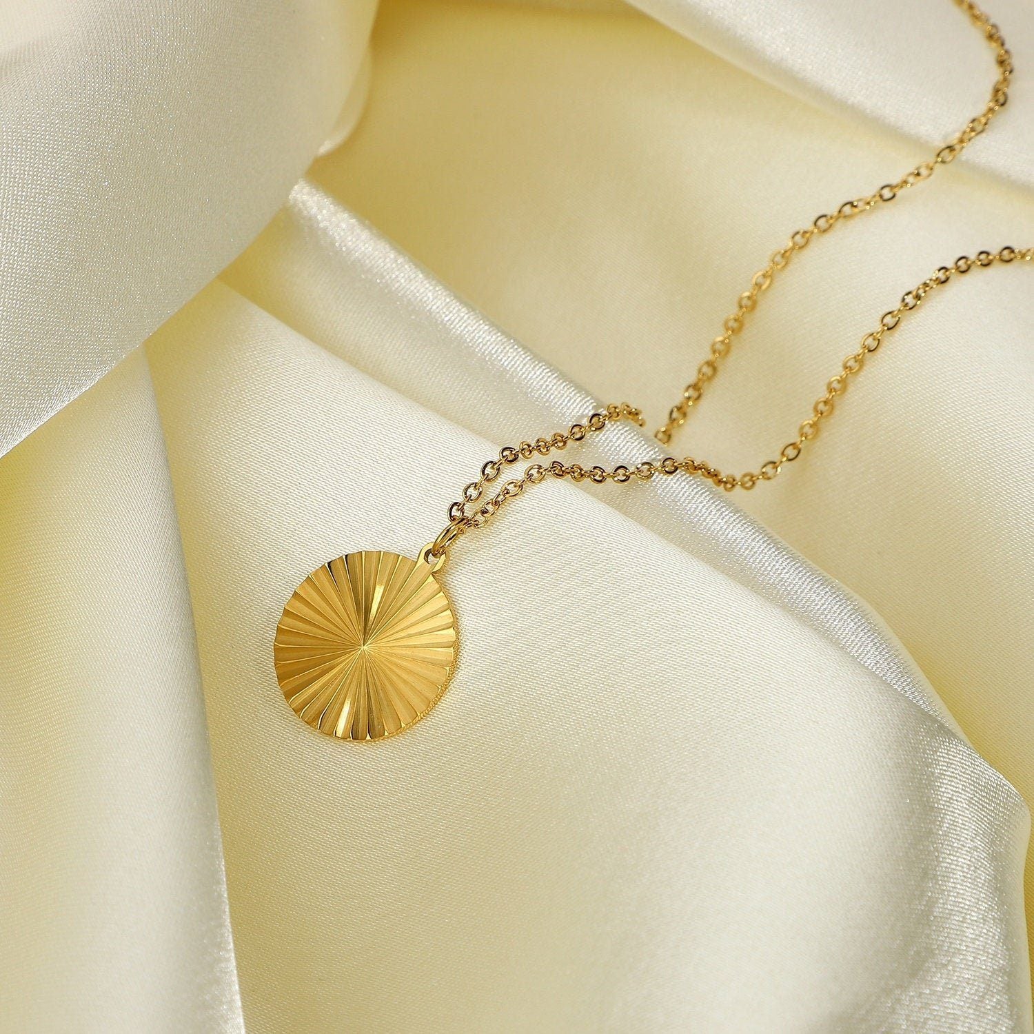 Gold Coin Charm Necklace, 18K Gold Filled Pendant Necklace, Gold Chain Necklace, Shining Sun Necklace, Coin Medallion Necklace, Gift For Her LATUKI