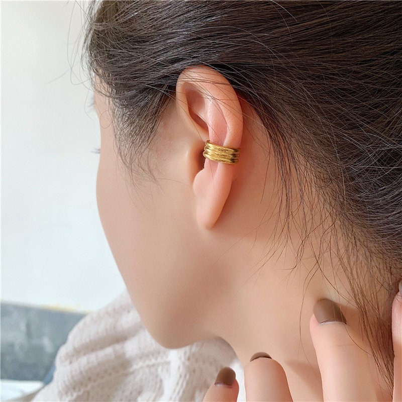 18K GOLD FILLED Ear Cuff, Gold Ear Cuff, No Piercing Cuff, Conch Earring, Gold Conch Hoop, No Piercing Earrings, 3 Conch Cuff - WATERPROOF