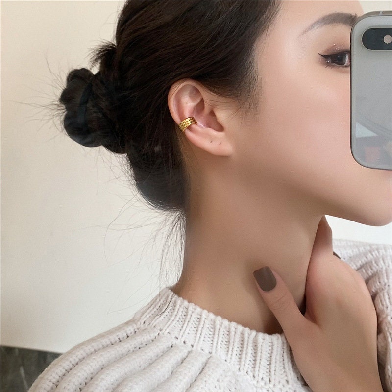 18K GOLD FILLED Ear Cuff, Gold Ear Cuff, No Piercing Cuff, Conch Earring, Gold Conch Hoop, No Piercing Earrings, 3 Conch Cuff - WATERPROOF