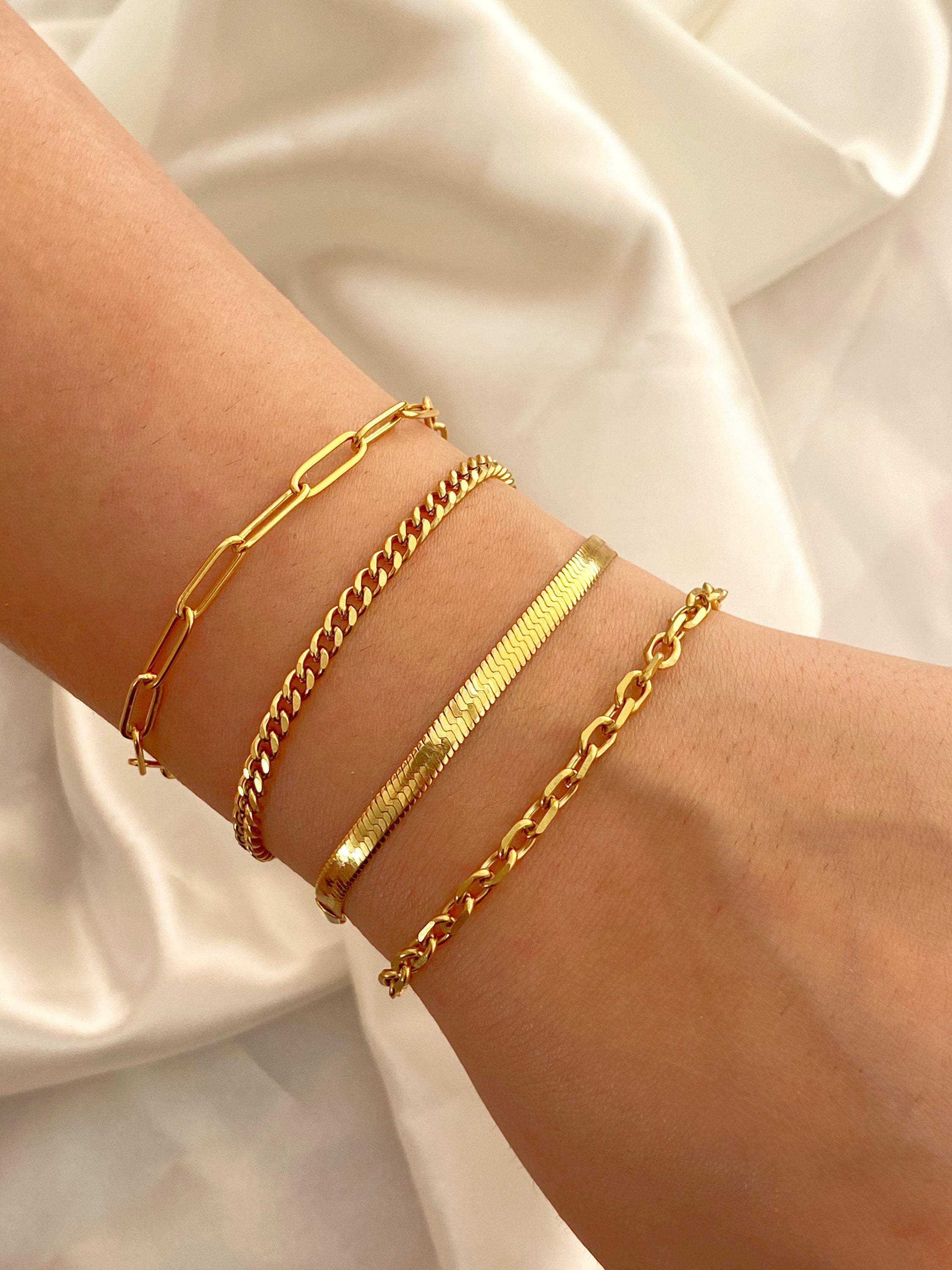 Julia Gold Link Chain Bracelet Set LATUKI
