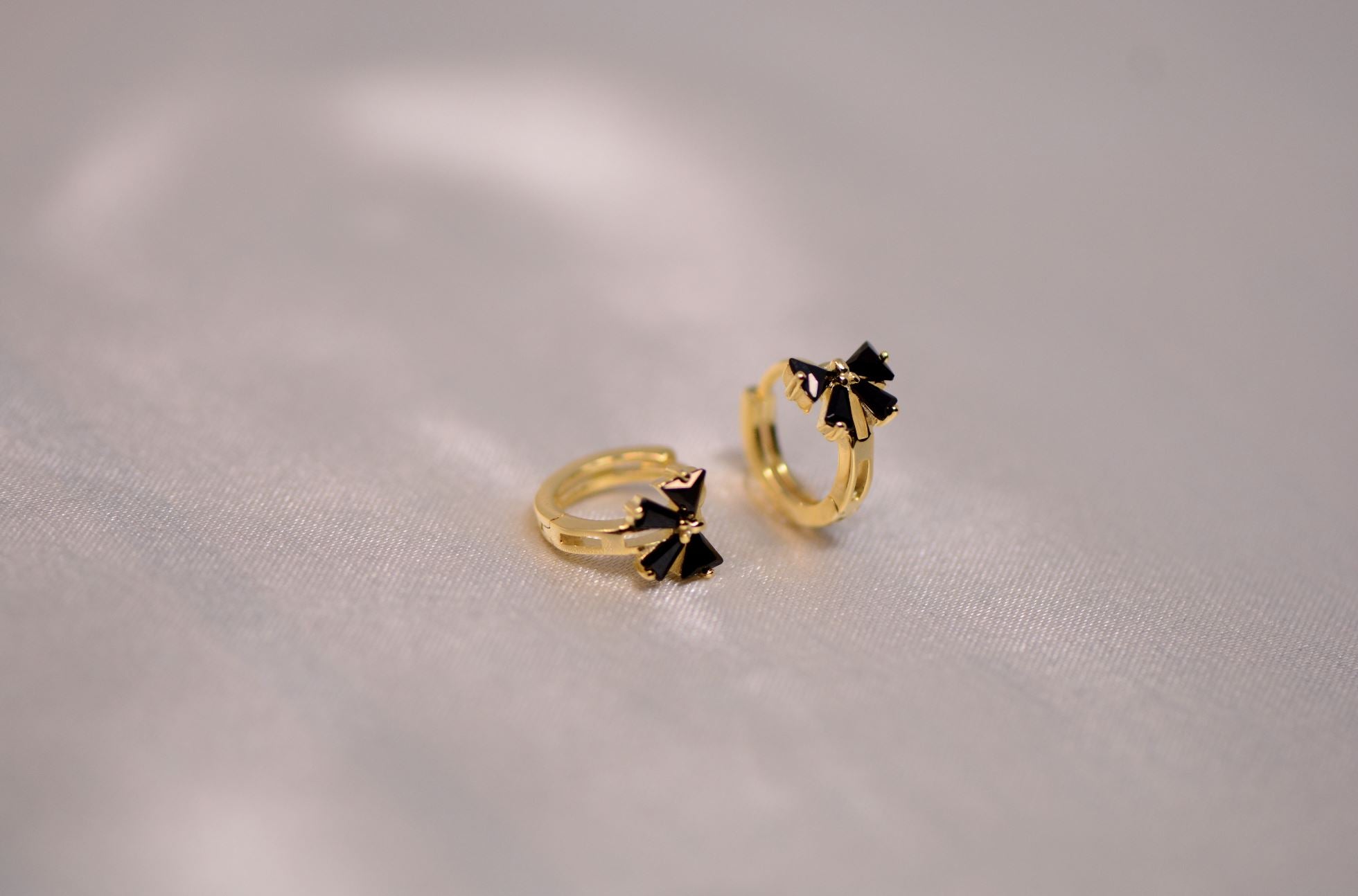 Mini bow Earrings LATUKI