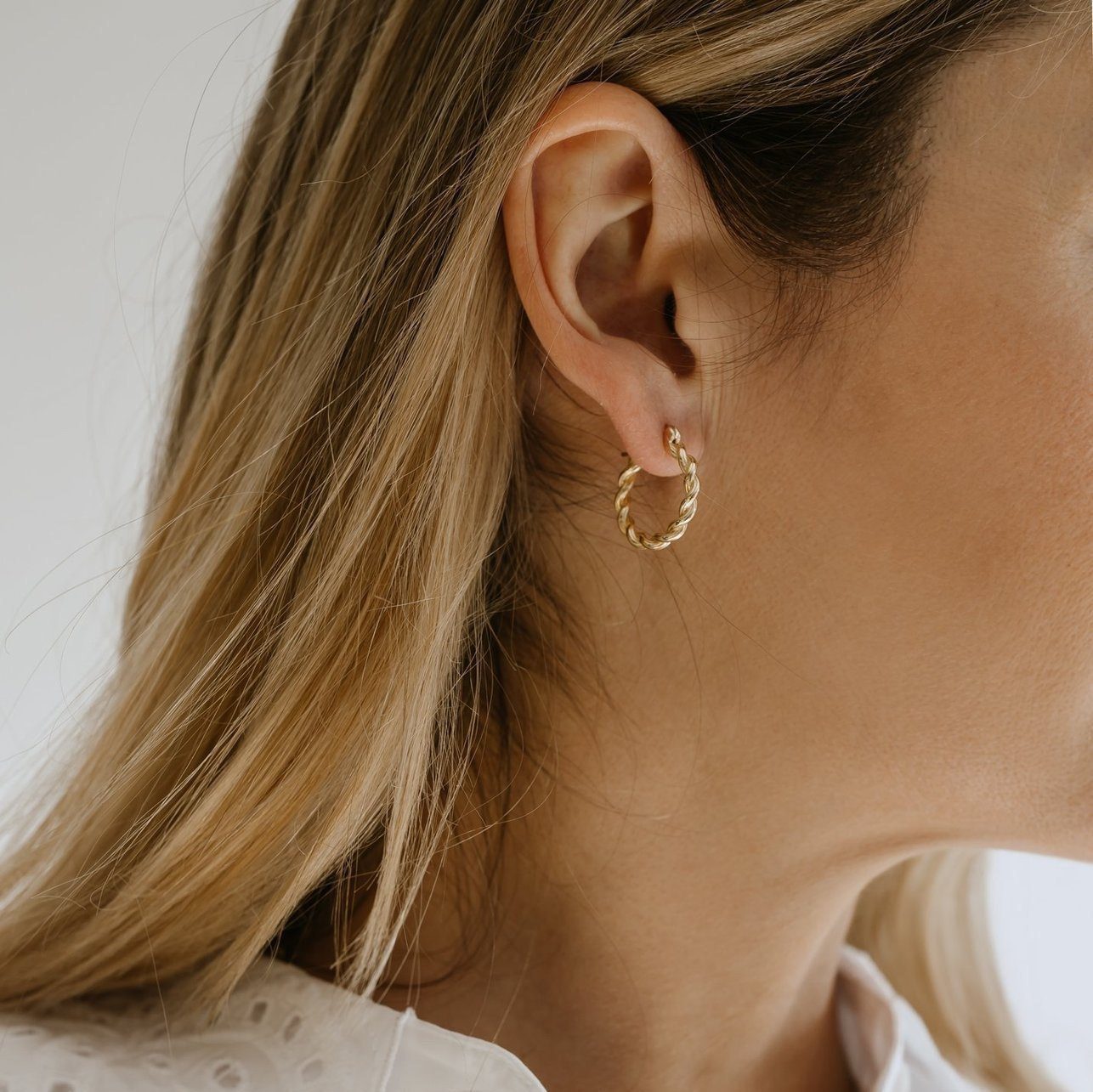 Sterling Silver Circle Twisted Hoop, 18k Gold Plated Hoop, 925 Silver Twisted Hoop, Gold Hoop Earrings, Dainty Minimalist Hoops,Gift For Her LATUKI