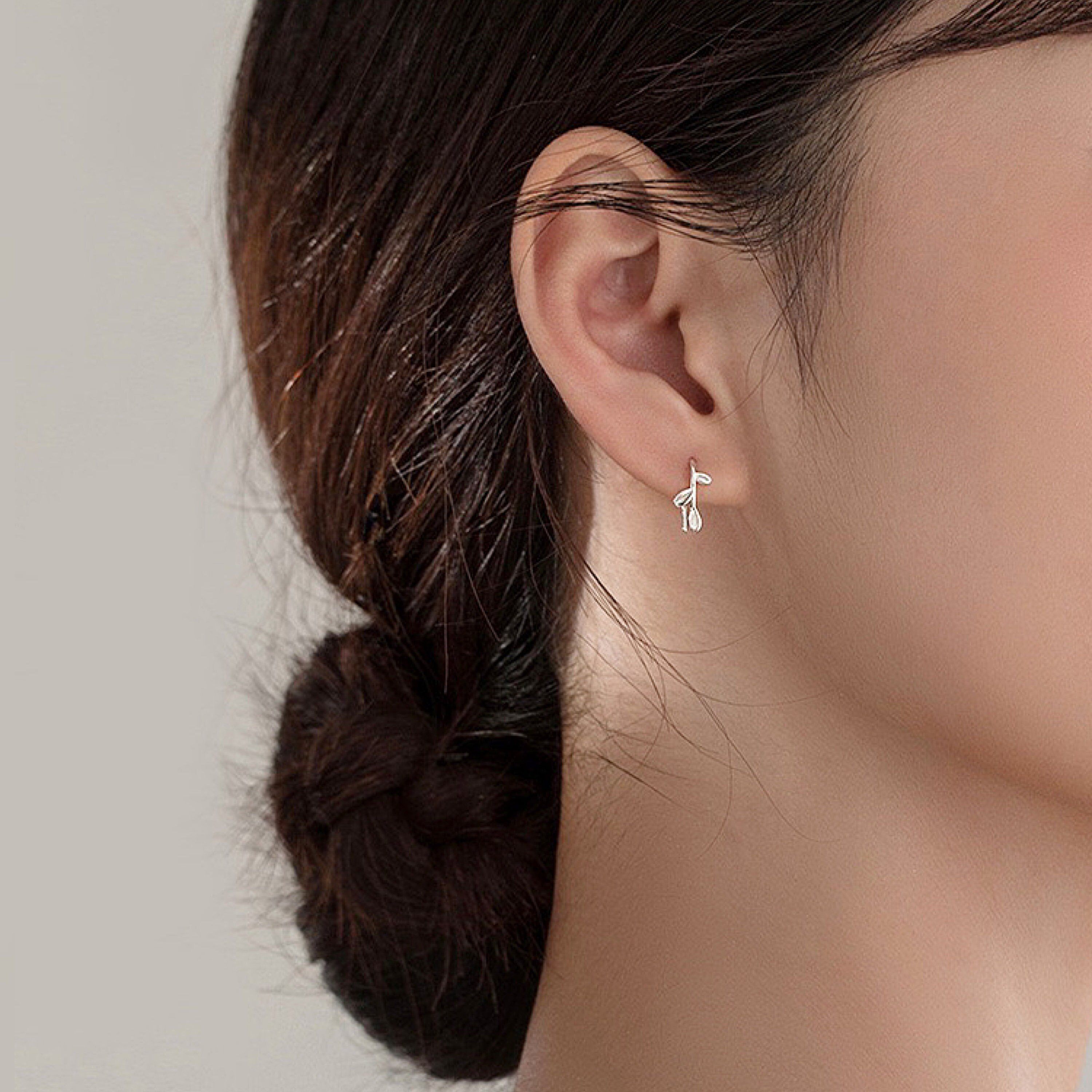Sterling Silver Gold Leaf Threader Earrings, Gold Dainty Open Hoop Earrings, Hook Earrings, Horseshoe Hoop Earrings, Gift For Her, S925 LATUKI