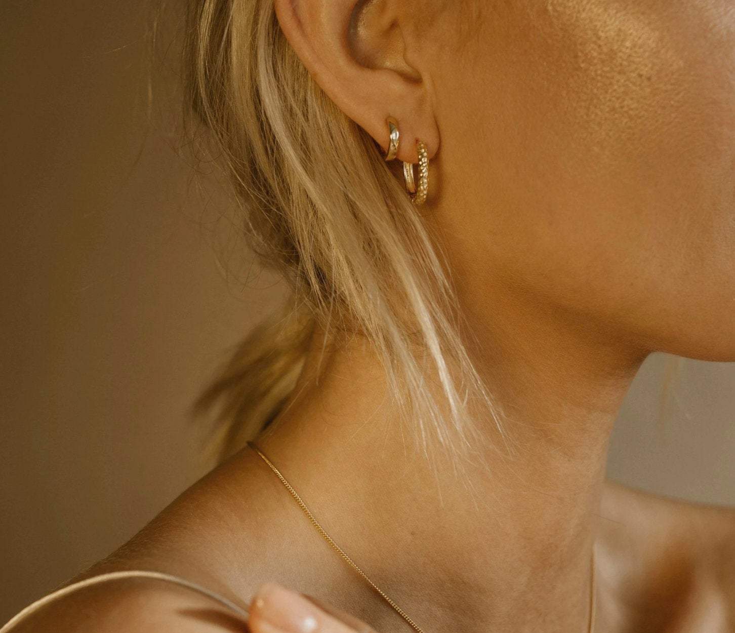 Sterling Silver Hammered Hoops, Hoop Earrings, Huggie Hoop Earrings, 18k Gold Plated Hoop, Minimalist Gold Hoop Earrings, Gift For Her LATUKI