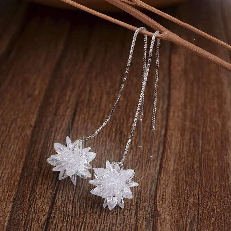 White Flower Threader Earrings, Dainty Jewelry, Cute Earrings, Gift For Her, Modern Jewelry, Unique Earrings, Sterling Silver Earrings LATUKI