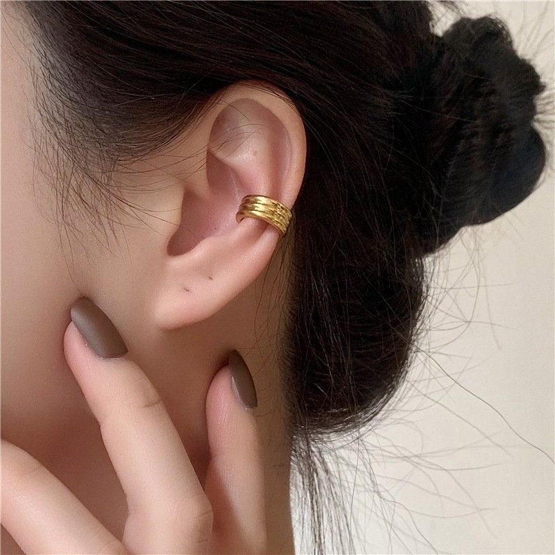 18K GOLD FILLED Ear Cuff, Gold Ear Cuff, No Piercing Cuff, Conch Earring, Gold Conch Hoop, No Piercing Earrings, 3 Conch Cuff - WATERPROOF