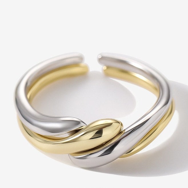 Interlocking Twisted Ring, Sterling Silver Ring, Twist Ring, Adjustable Ring, Weaving Braid Ring, Handmade Jewelry Ring, Latuki Fine Jewelry