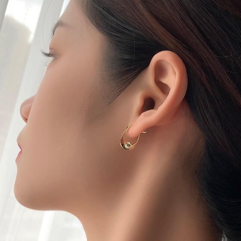 Sterling Silver Geometric Hoops, Twisted Hoops, Circle Twisted Hoop, 18k Gold, Plated Hoop, Minimalist Hoops, Gold hoop earrings, Bell Hoops LATUKI 